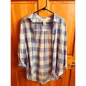 Button-down Lightweight Blue and White Shirt